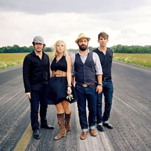Drew Holcomb And The Neighbors in Montreal
